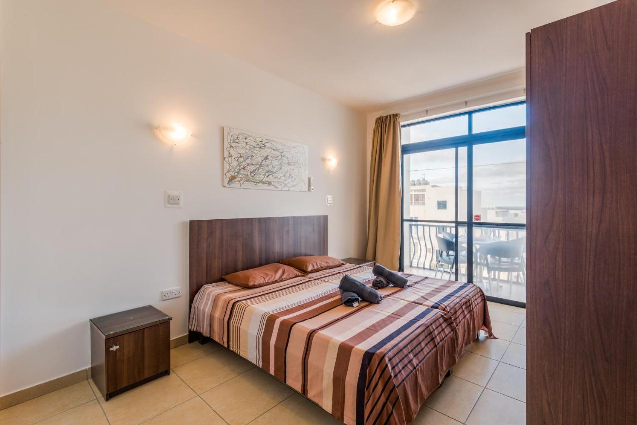 Seashells Apartments With Terrace, Just Off The Seafront In Bugibba - By Getawaysmalta St. Paul's Bay Exteriér fotografie